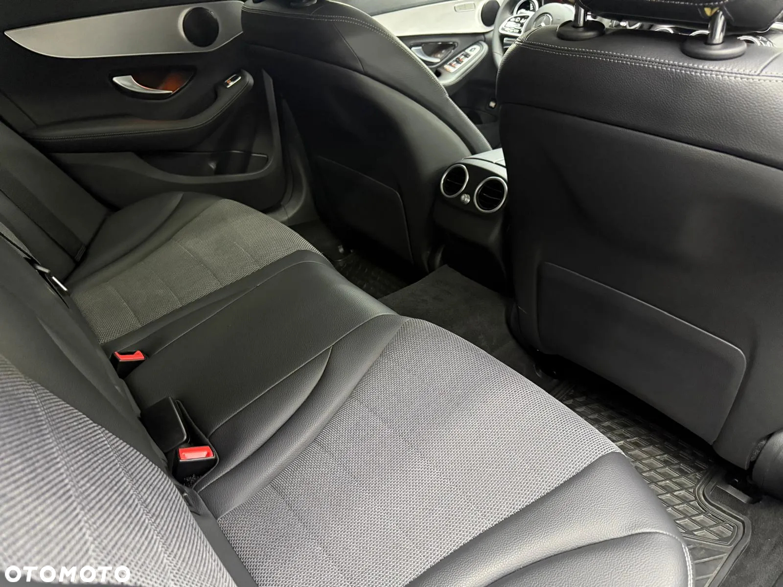 Mercedes-Benz Klasa C 300 de T 9G-TRONIC Avantgarde - 30