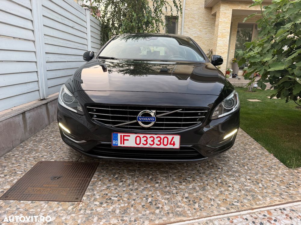 Volvo V60 D6 Plug-In-Hybrid AWD Geartronic Summum - 12