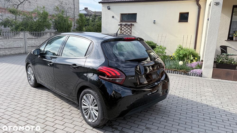 Peugeot 208 82 VTI Allure - 3