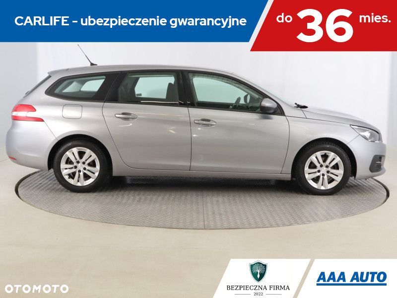 Peugeot 308 - 8