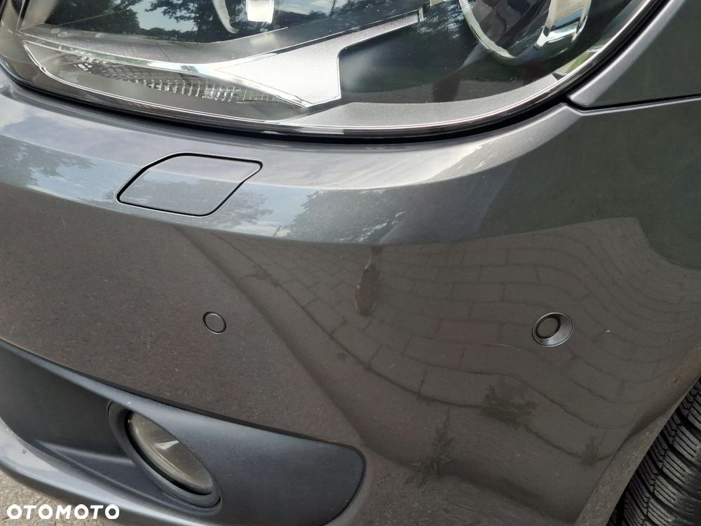 Volkswagen Touran 1.6 TDI DPF Life - 25