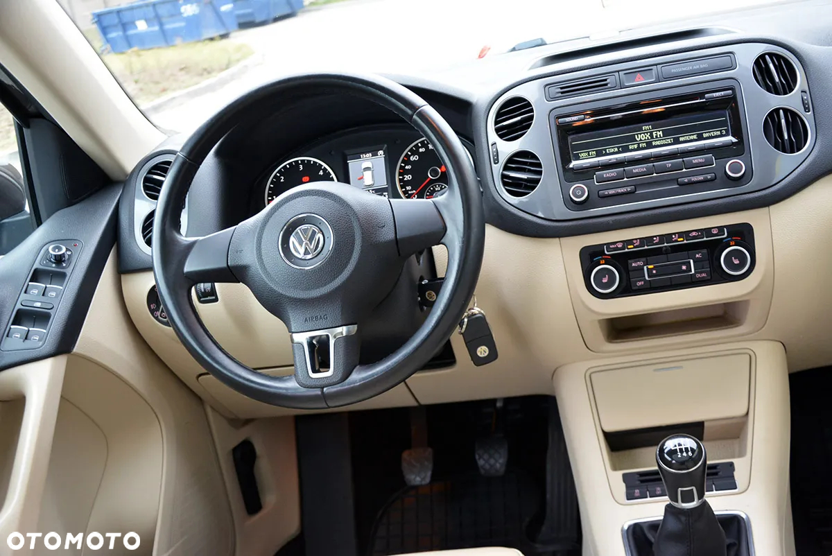 Volkswagen Tiguan 2.0 TDI DPF BlueMotion Technology Exclusive - 3