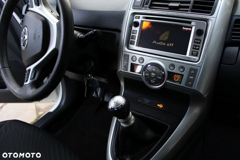 Toyota Verso 2.0 D-4D Edition - 17