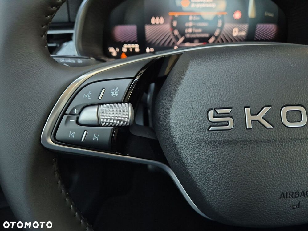 Skoda Kamiq 1.0 TSI Drive DSG - 38
