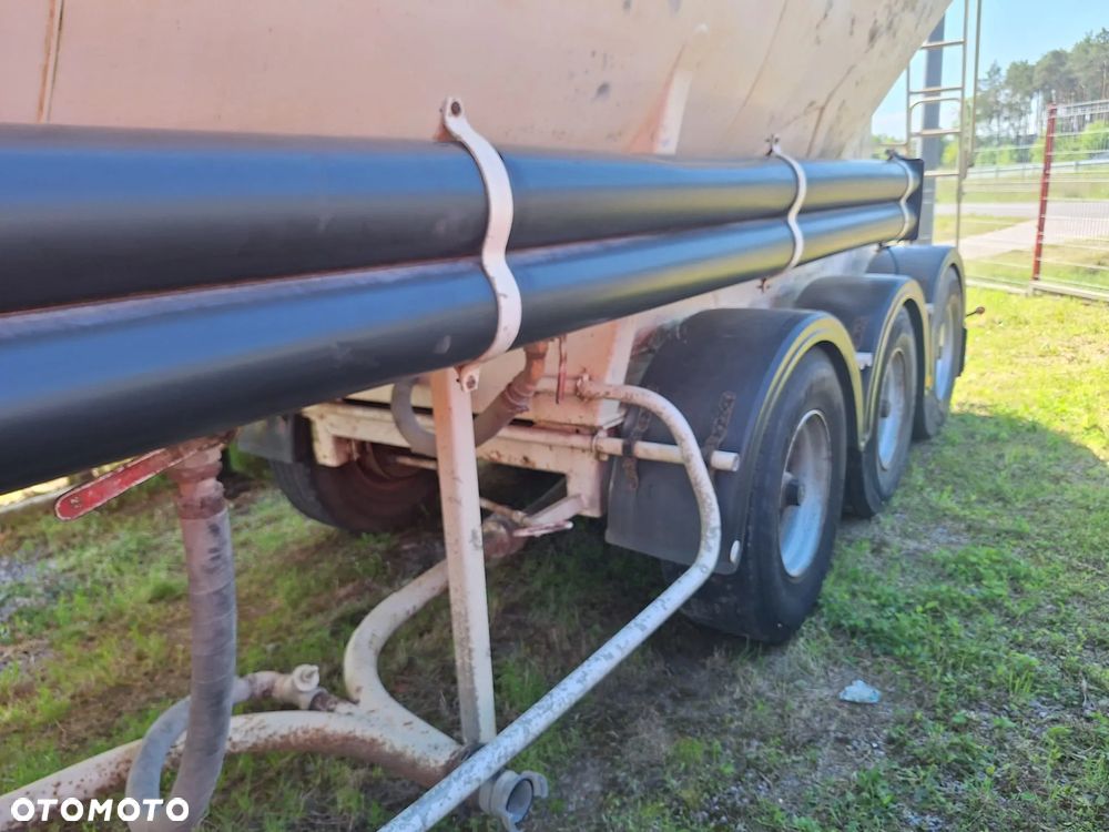 Spitzer cementonaczepa SPITZER 36m3 - 3