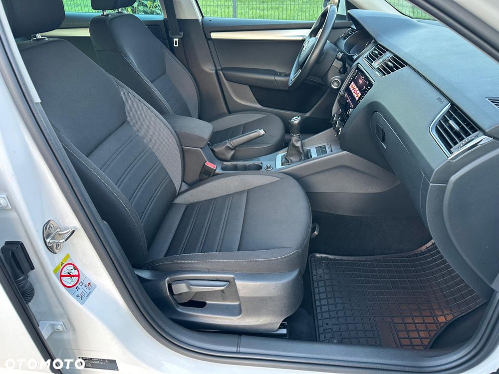 Skoda Octavia 1.6 TDI Ambition - 17