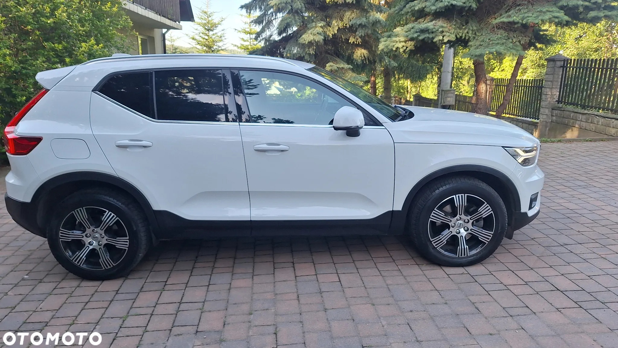 Volvo XC 40 B4 B AWD DKG Inscription - 4