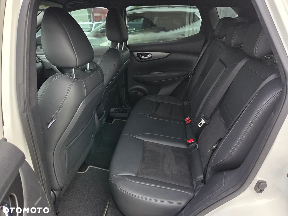 Nissan Qashqai 1.3 DIG-T DCT ACENTA - 18