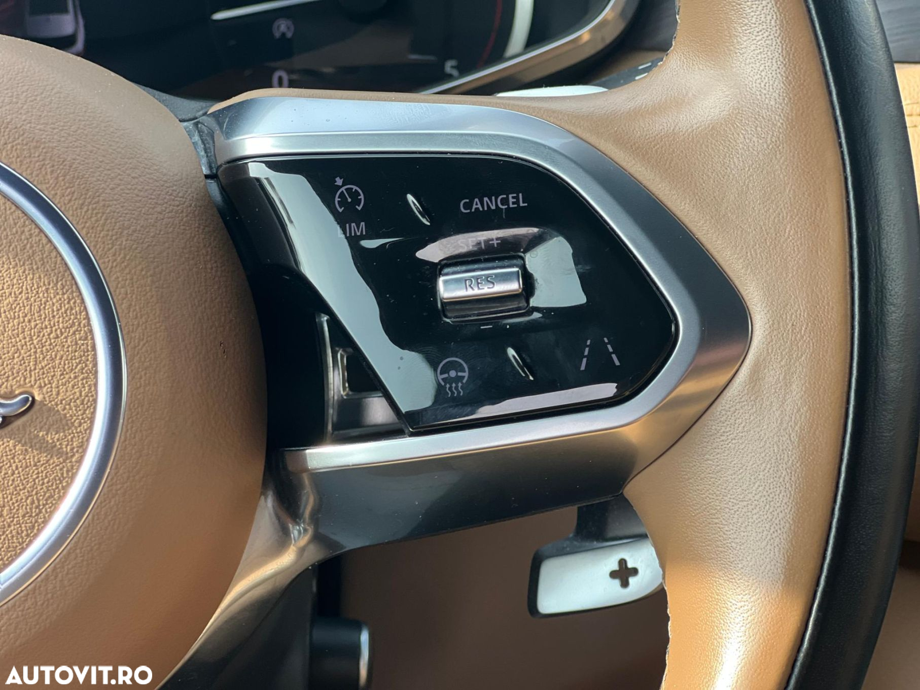 Jaguar F-Pace - 13