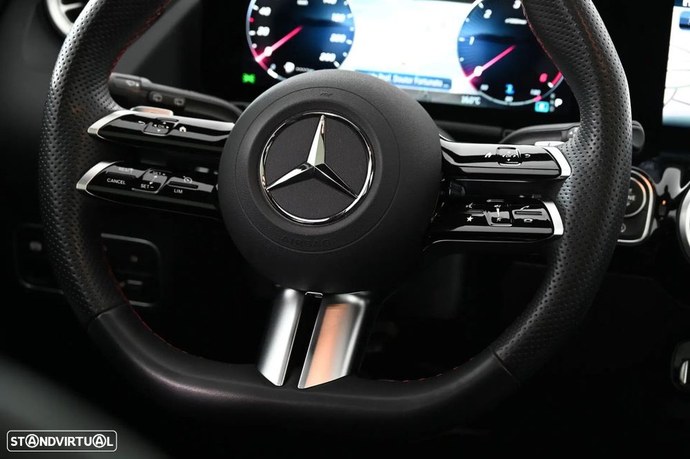 Mercedes-Benz GLA 200 d AMG Line - 15