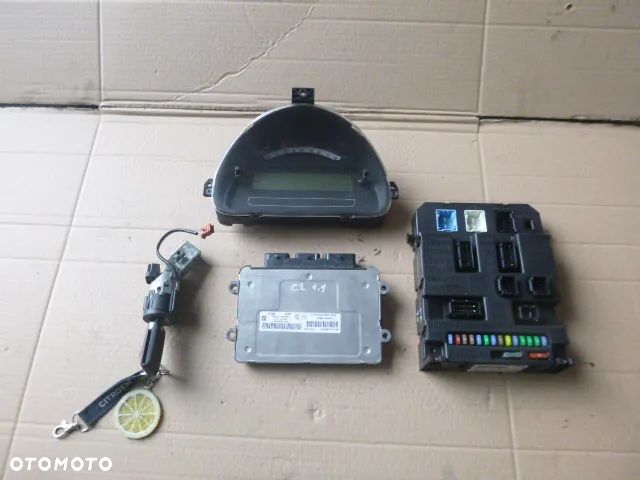 ZESTAW STARTOWY STACYJKA KOMPUTER BSI CITROEN C2 1.1 8V - 1