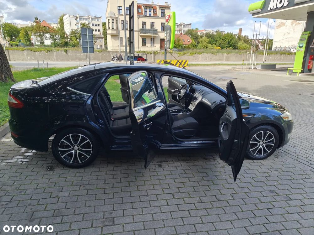 Ford Mondeo 2.0 TDCi Ghia - 14