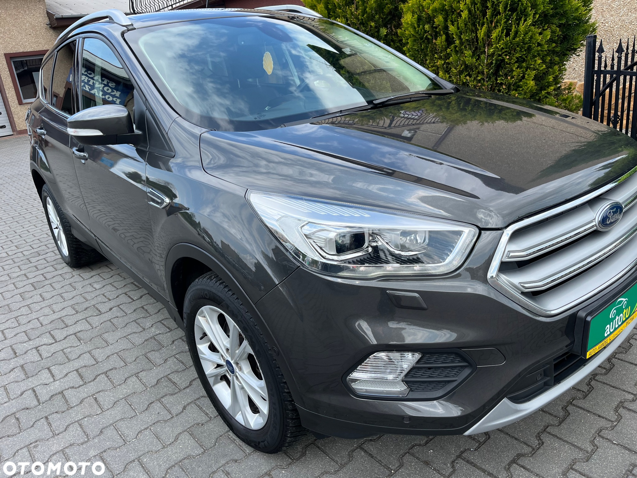 Ford Kuga 2.0 TDCi 2x4 Titanium - 13