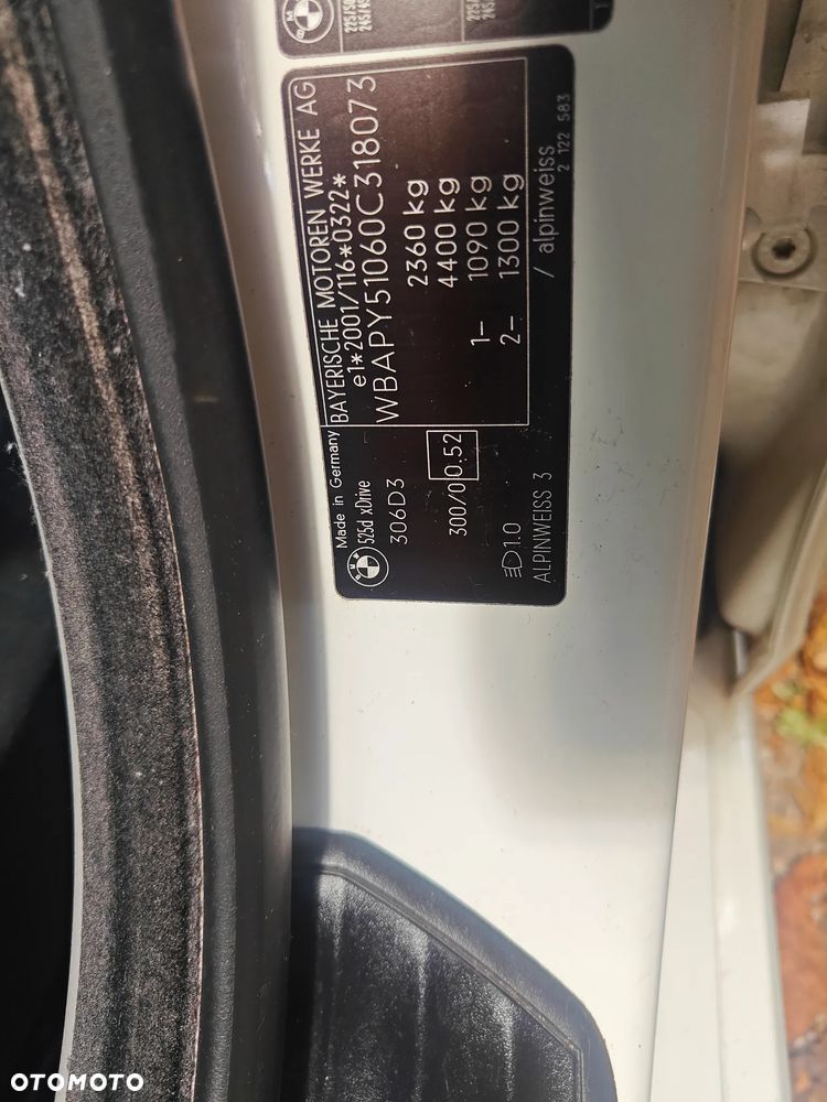 BMW Seria 5 525d xDrive - 11