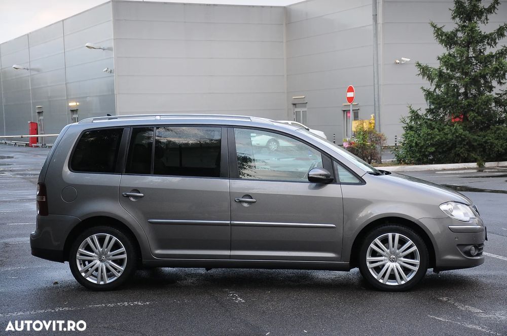 Volkswagen Touran - 3