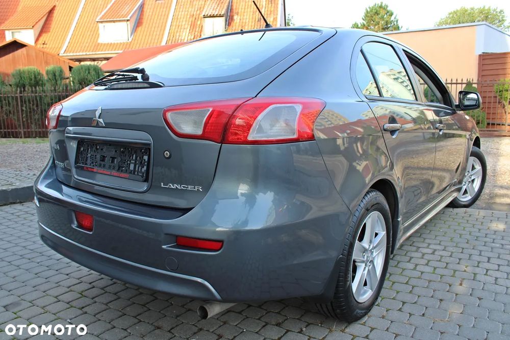 Mitsubishi Lancer 1.8 Intense - 5