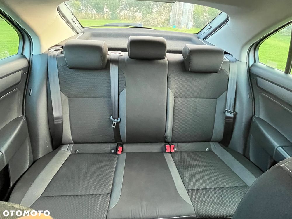 Skoda RAPID 1.6 TDI DPF Edition - 13