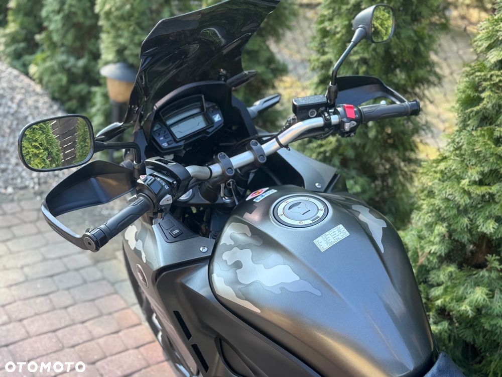 Honda VFR - 21