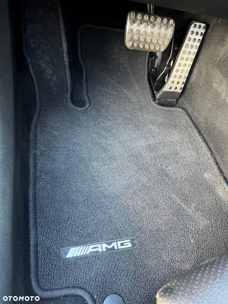 Mercedes-Benz Klasa C 220 d 4Matic 9G-TRONIC AMG Line - 23
