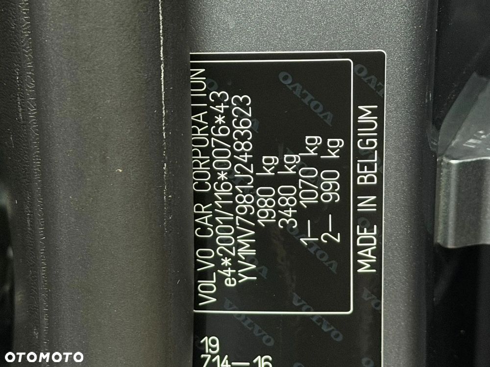 Volvo V40 D3 Momentum - 35