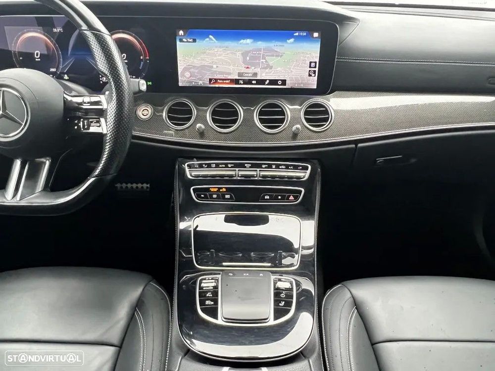 Mercedes-Benz E 300 de AMG Line - 13