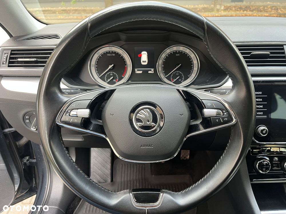 Skoda Superb 2.0 TDI SCR Ambition DSG - 14