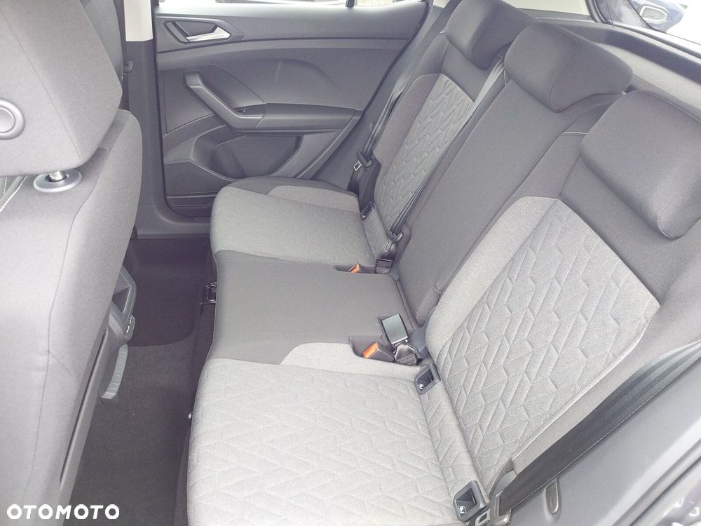 Volkswagen T-Cross - 16