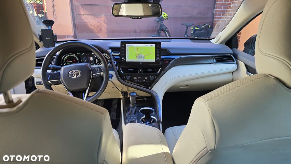 Toyota Camry 2.5 Hybrid Executive CVT - 11