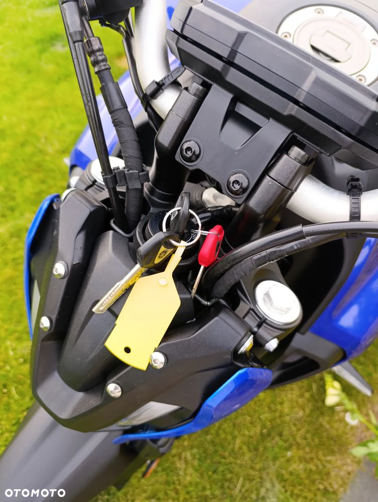 Yamaha MT - 4