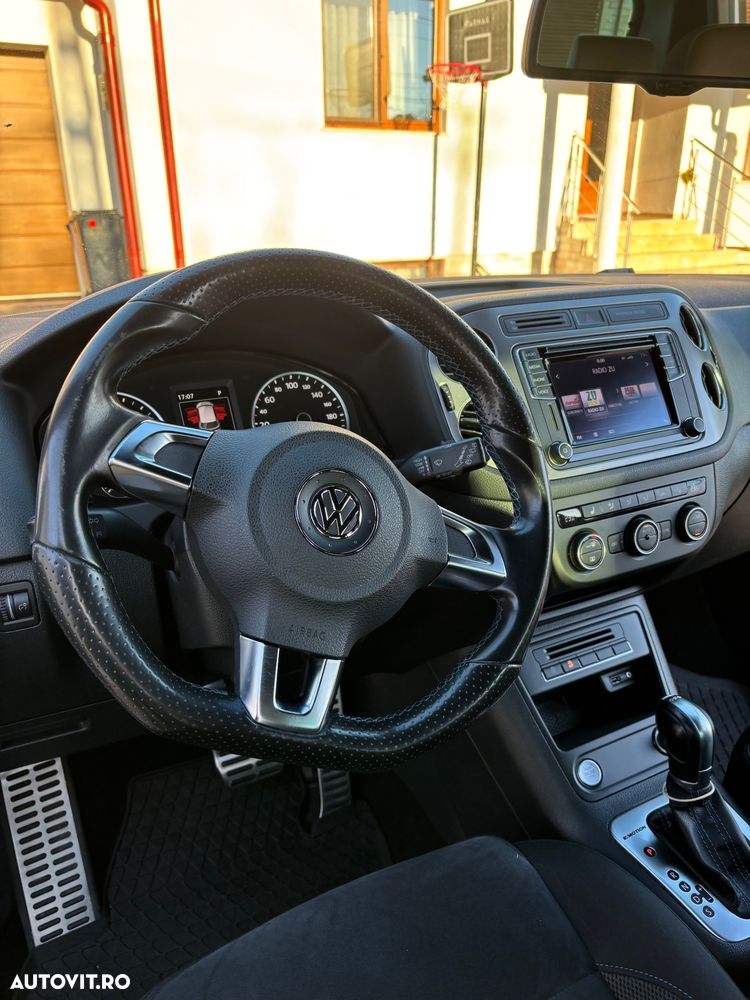 Volkswagen Tiguan 2.0 TDI DPF DSG 4Mot Comfortline - 9