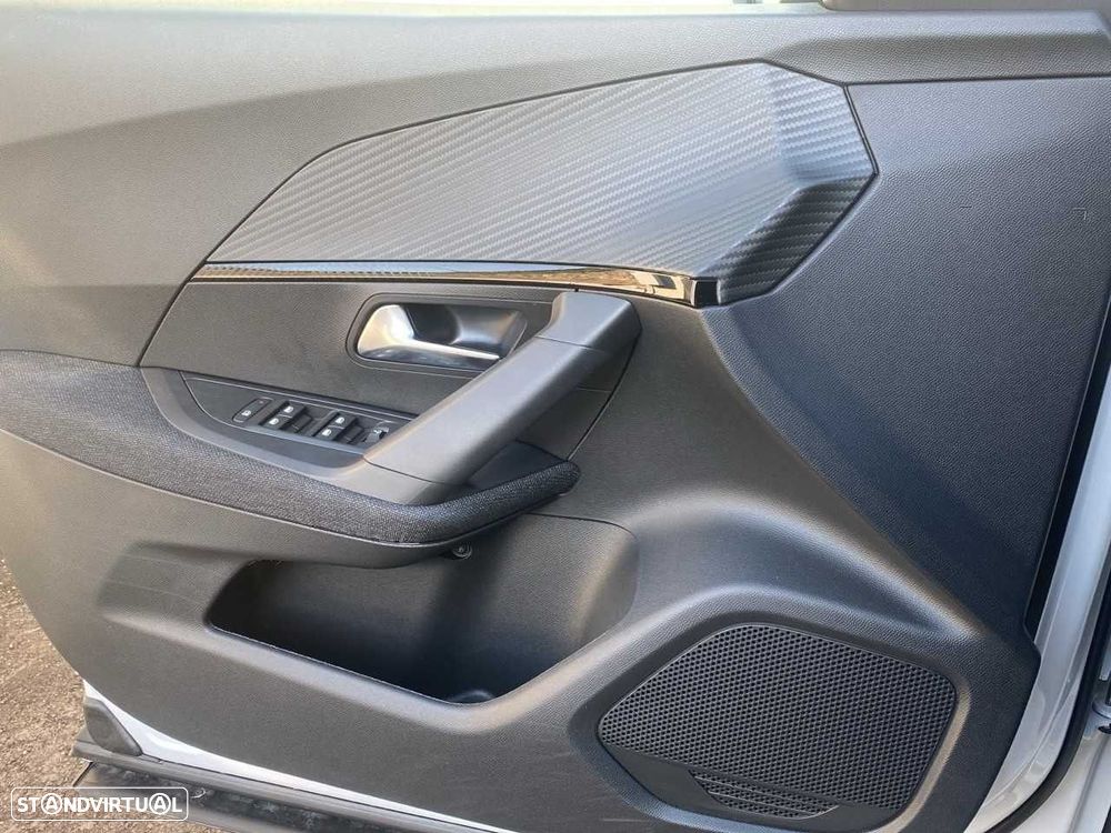 Peugeot 2008 1.2 PureTech Active Pack - 15