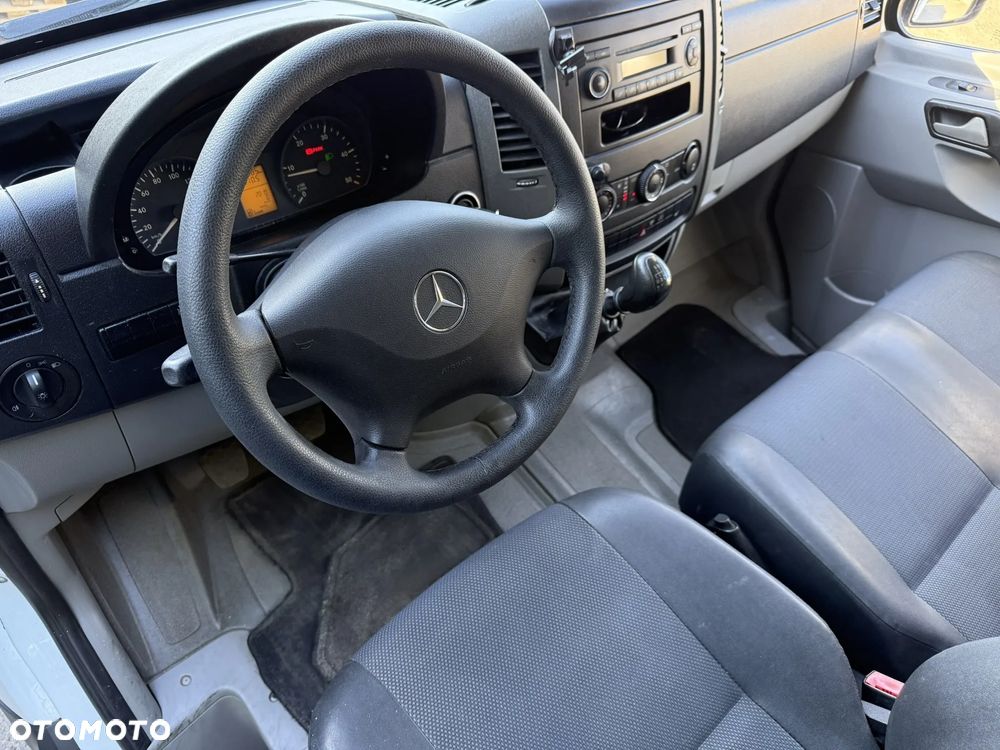 Mercedes-Benz Sprinter - 7