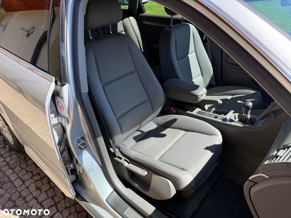 Audi A4 Avant 1.9 TDI quattro - 22