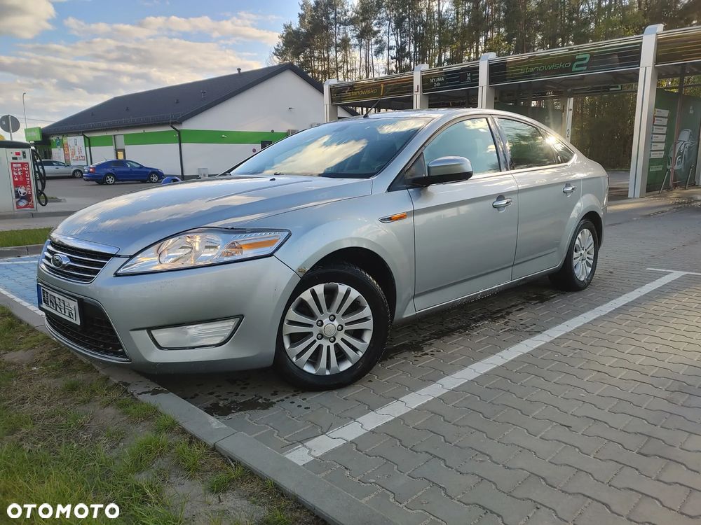 Ford Mondeo 2.0 Ghia - 7
