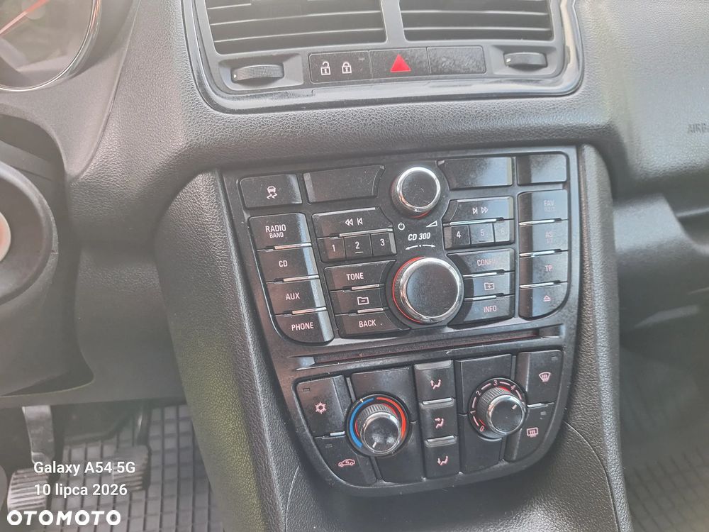 Opel Meriva - 26