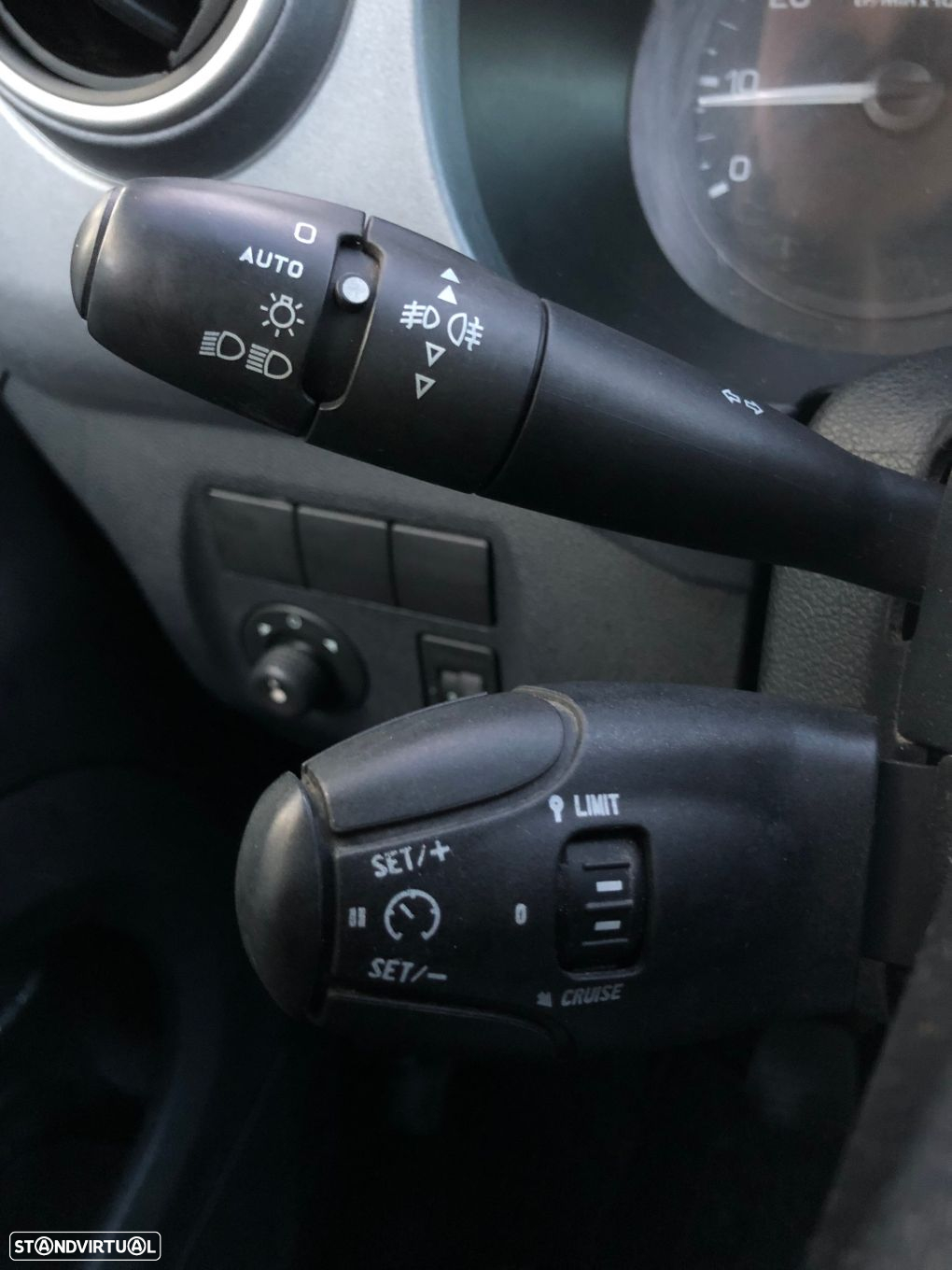 Citroën Berlingo 1.6 HDI First - 11