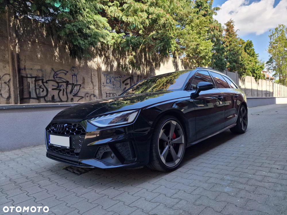Audi A4 Avant 40 TDI quattro S tronic S line - 2