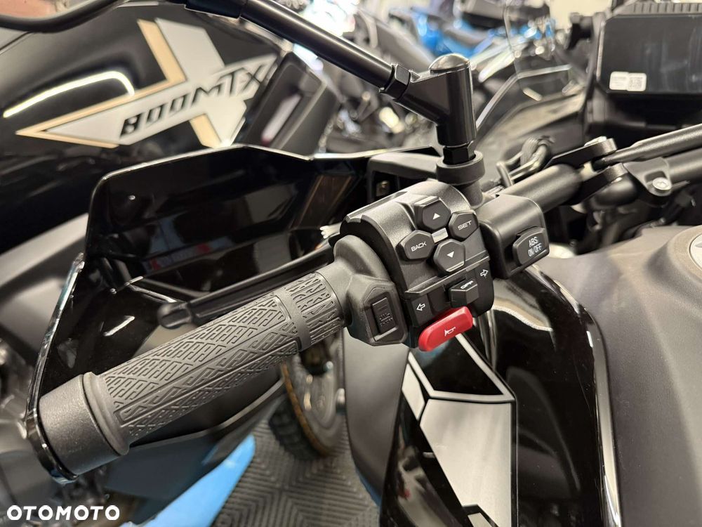 CFMoto MT - 7