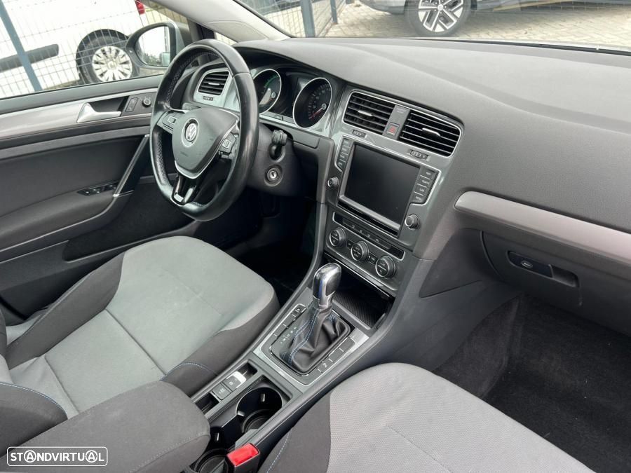 VW e-Golf AC/DC - 5
