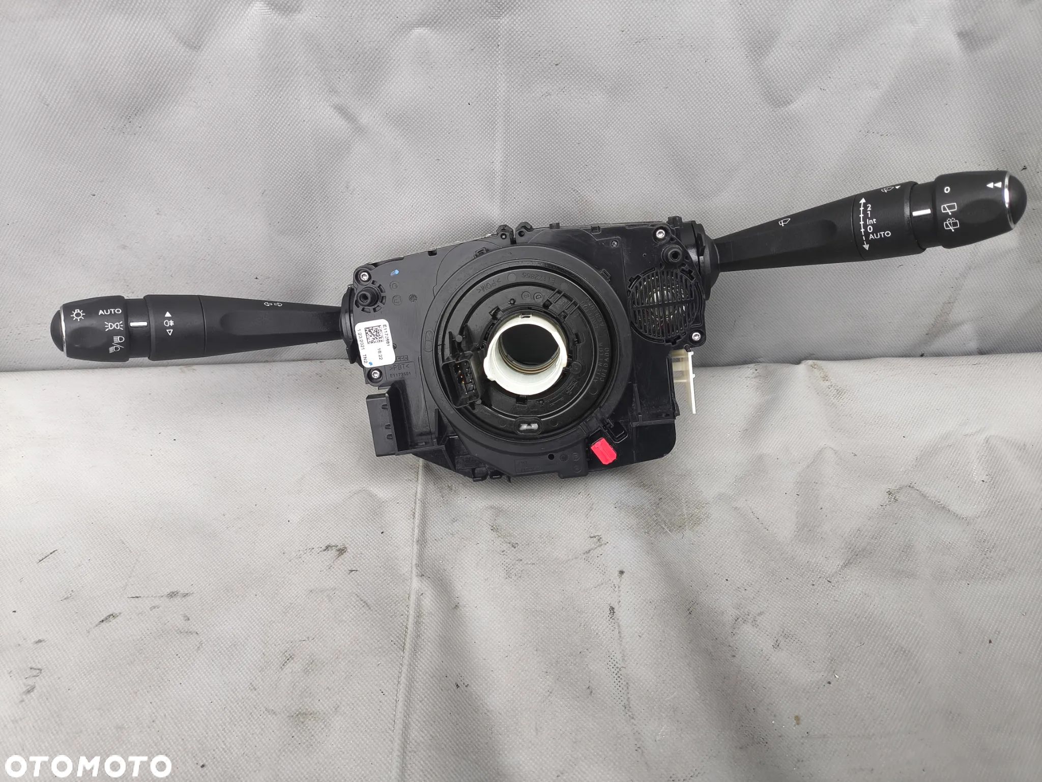 PEUGEOT 208 II PRZEŁĄCZNIK ZESPOLONY TAŚMA 98369177ZD00 - 1