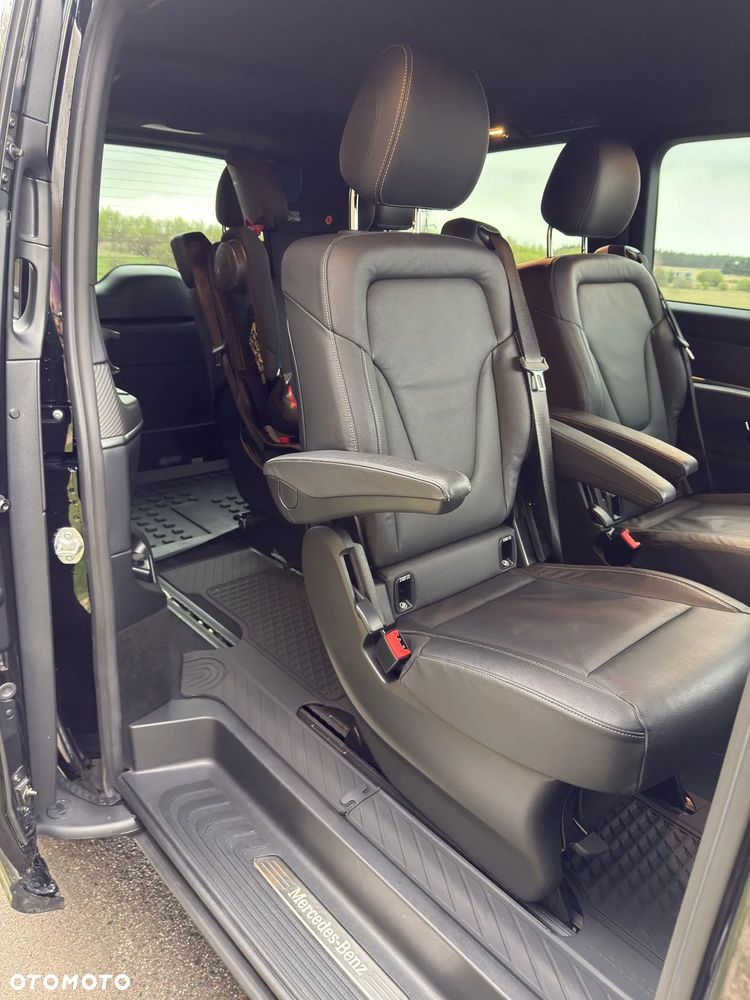 Mercedes-Benz Klasa V 300 d kompakt 4Matic 9G-TRONIC Style - 33