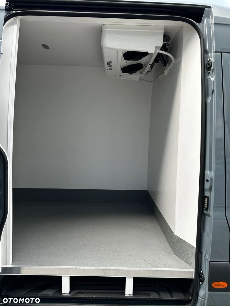 Mercedes-Benz Sprinter 317 CDI Furgon PRO LONG - 21