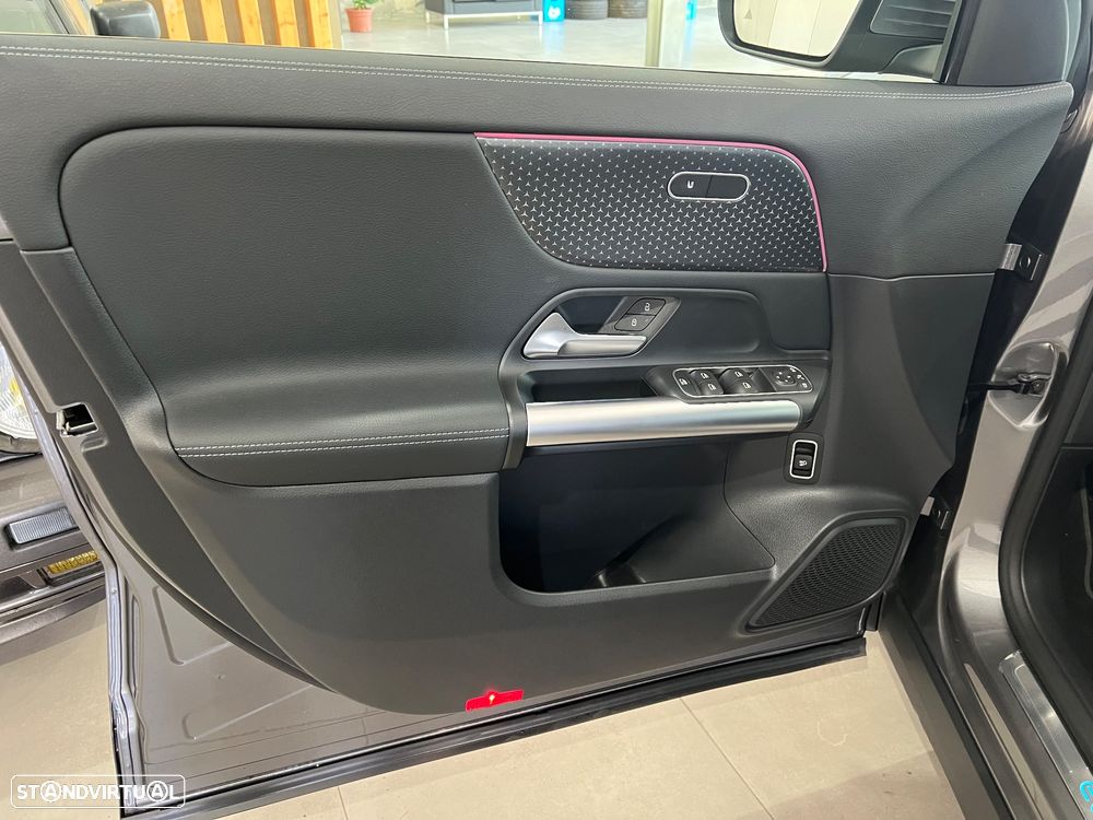 Mercedes-Benz EQA 250+ Edition — fotografia 12