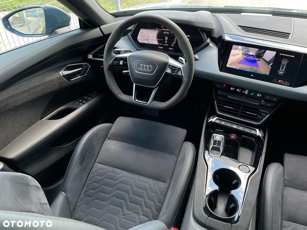 Audi e-tron GT - 15