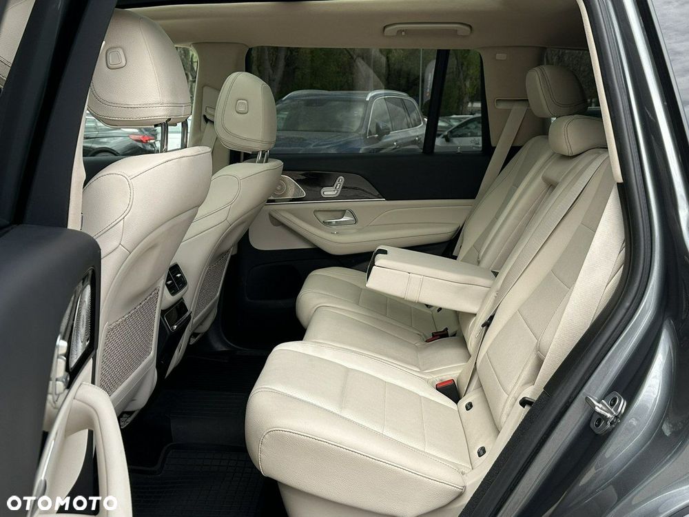 Mercedes-Benz GLS - 20