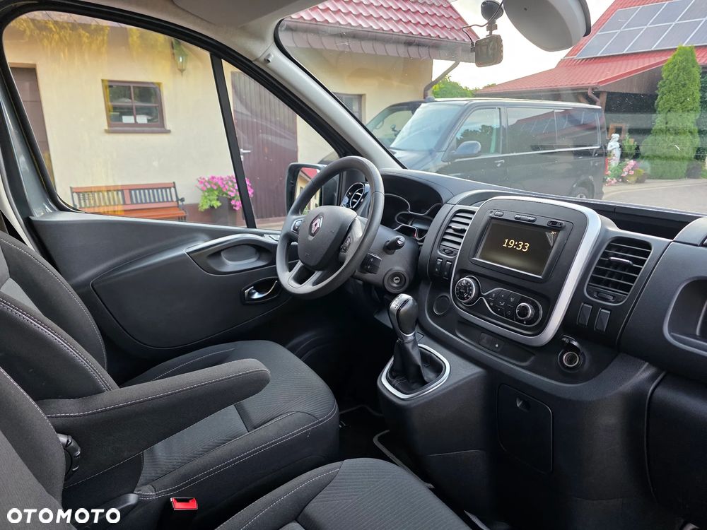 Renault Trafic - 17