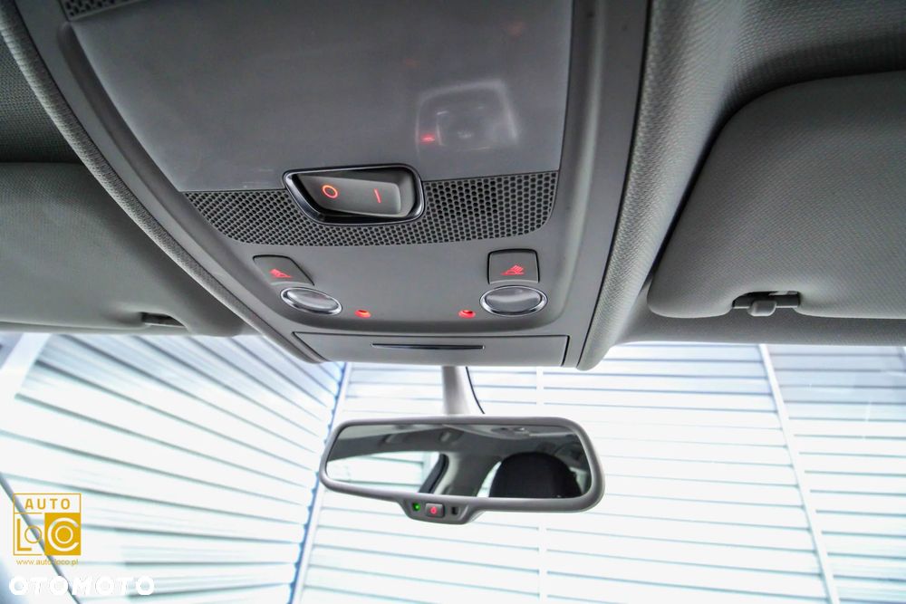 Audi A4 Avant 2.0 TDI - 25