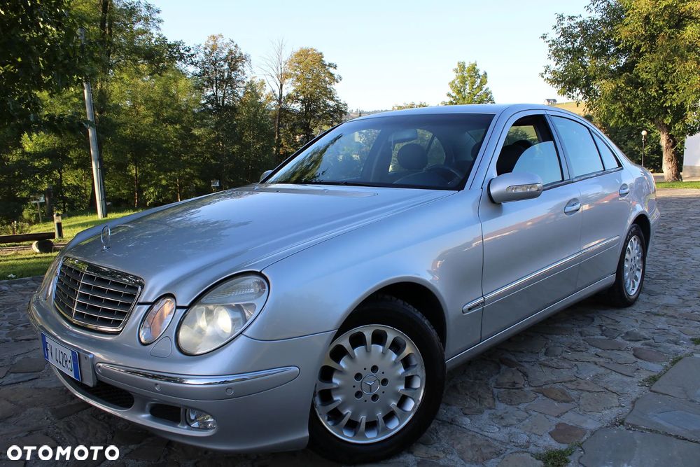 Mercedes-Benz Klasa E - 26