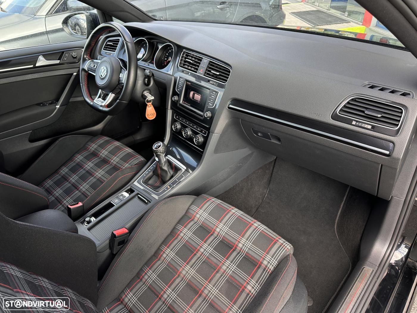 VW Golf 2.0 TSi GTi - 30