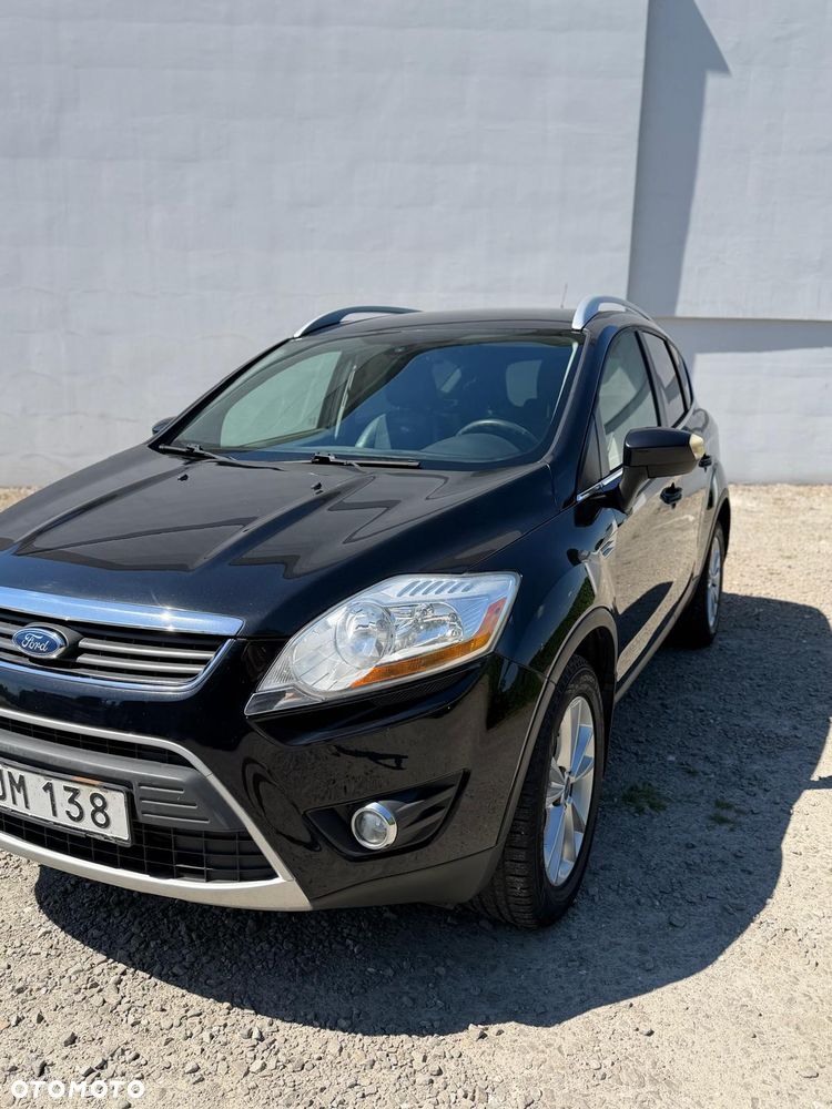 Ford Kuga 2.0 TDCi 2x4 Titanium - 11